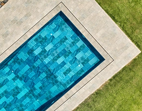 Carreaux de Piscine en Porcelaine