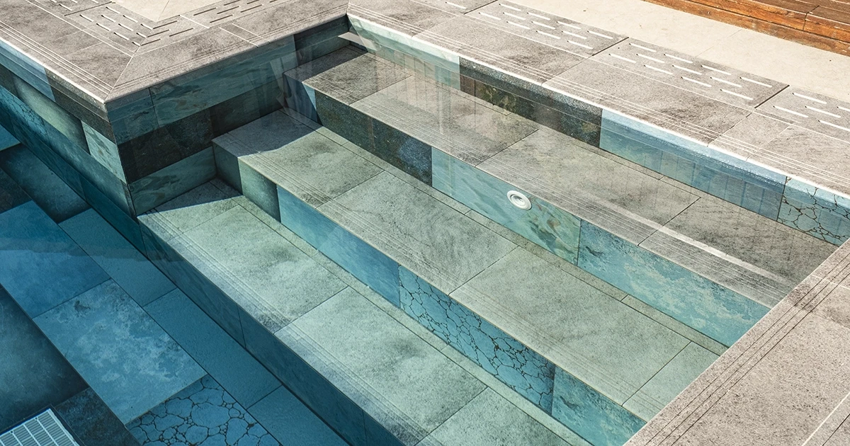 противоскользящие ступени из фарфора